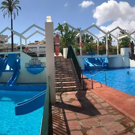 Benal 2bdr Beachfront With Water Park Benalmadena