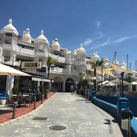 Benal 2bdr Beachfront With Water Park Apartment *