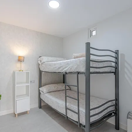 Benal 2bdr Beachfront With Water Park Apartment