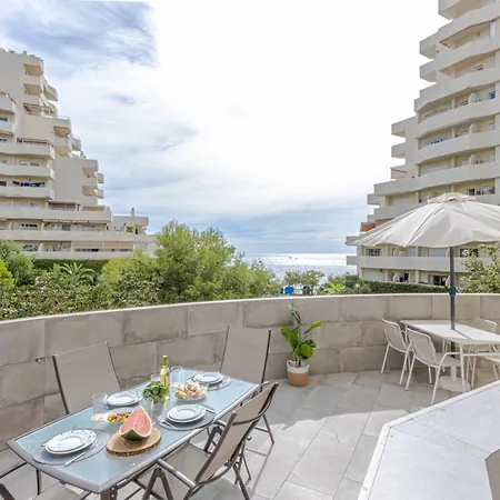 Benal 2bdr Beachfront With Water Park Apartment